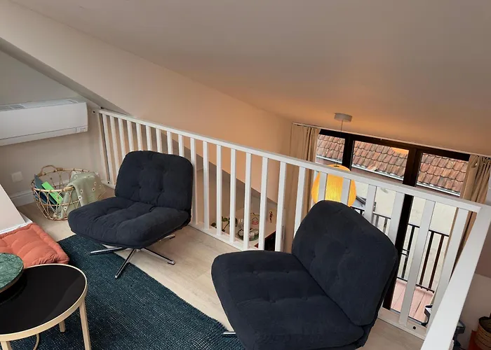 Kaffee Change 酒店 *