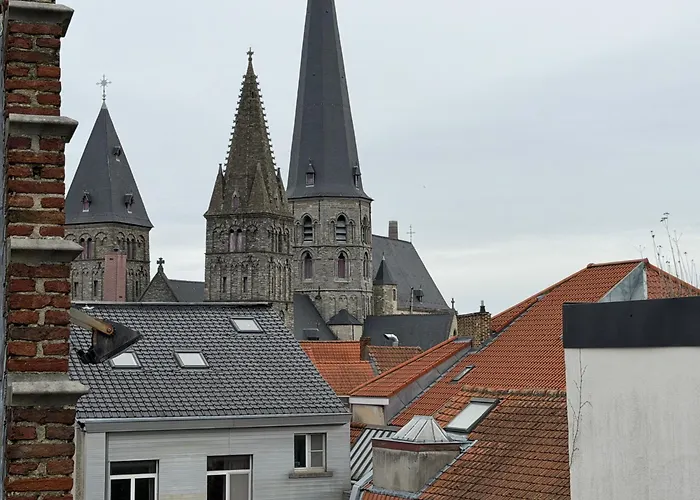 Kaffee Change 酒店 *